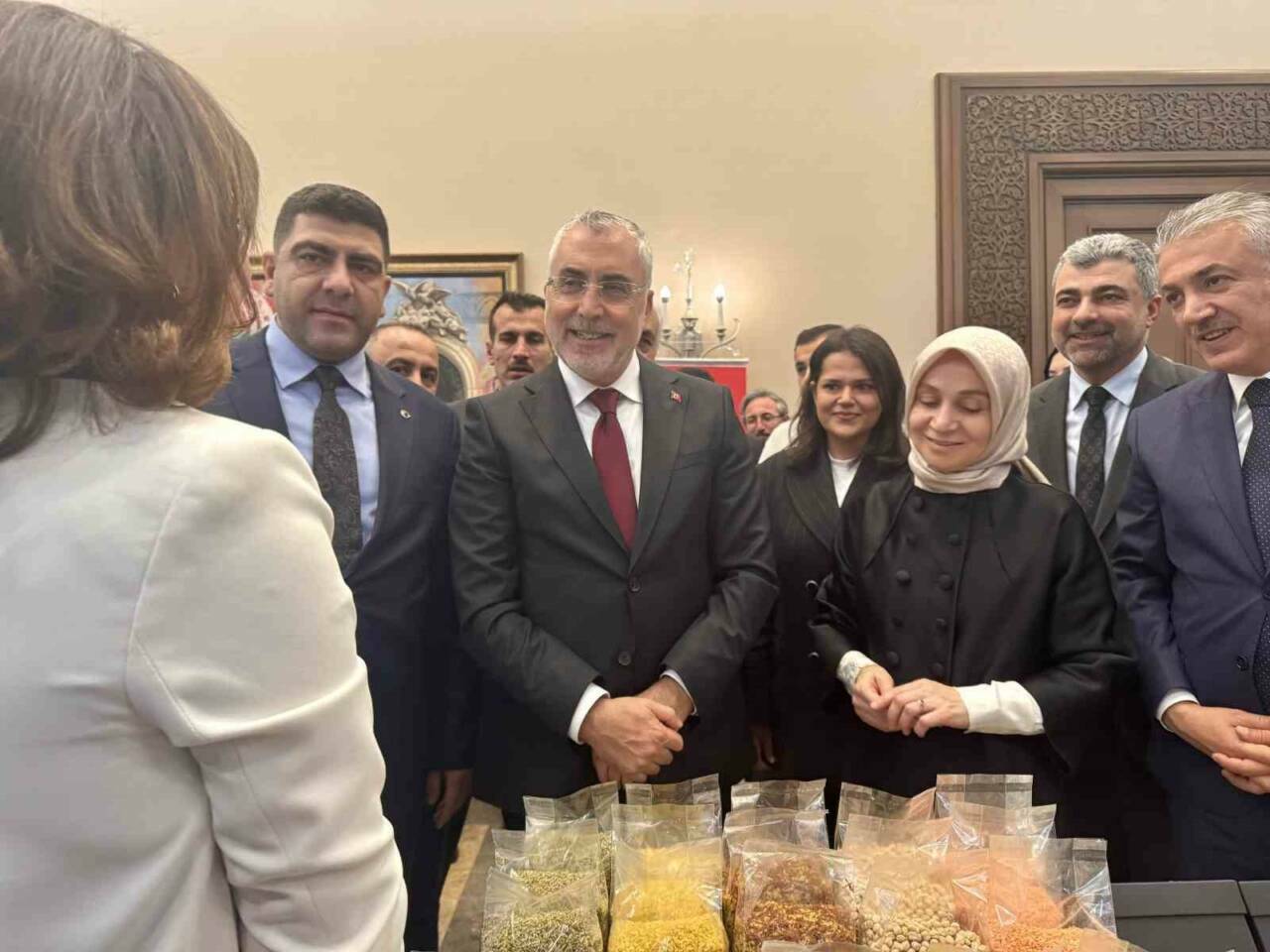 Bakan Işıkhan, Yüzyılın Kadın İstihdamı İş Pozitif Kapanış Programı kapsamında