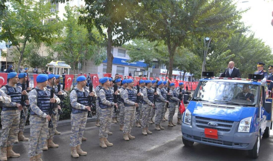 Batman’da 29 Ekim Cumhuriyet Bayramı kutlandı Batman’da 29 Ekim Cumhuriyet Bayramı’nın 102. yılı etkinliklerle kutlandı.