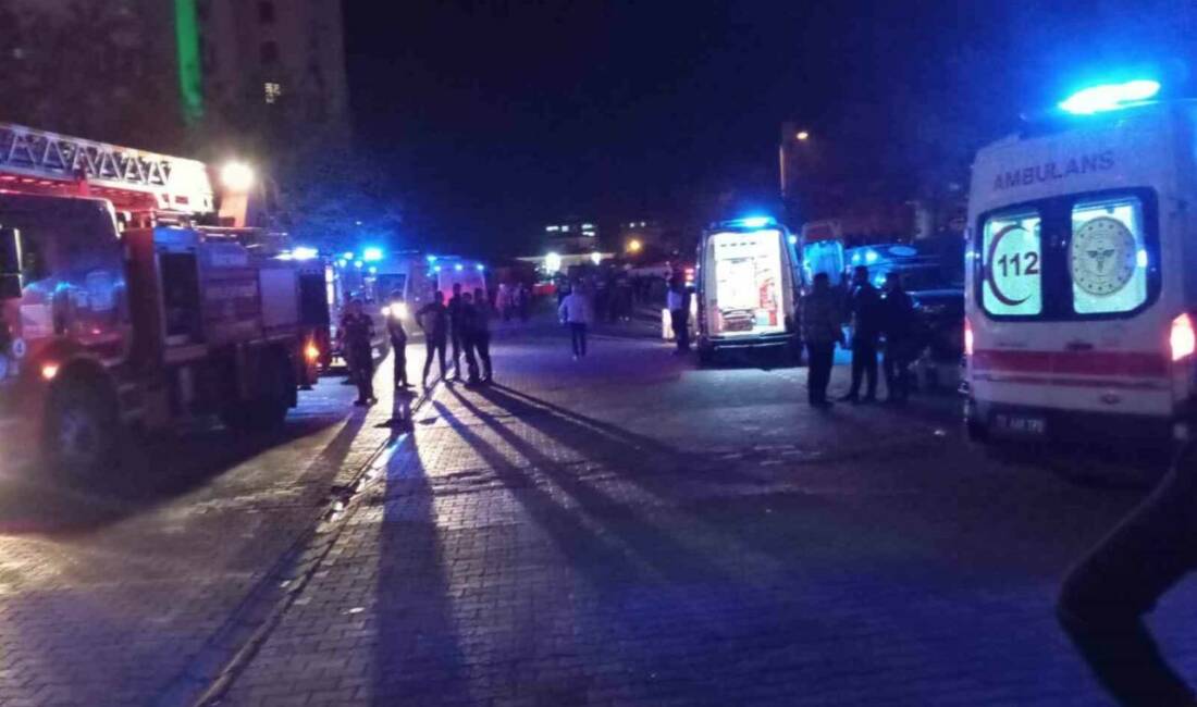 Batman'da bir evde çıkan yangında mahsur kalan ve itfaiye ekiplerince