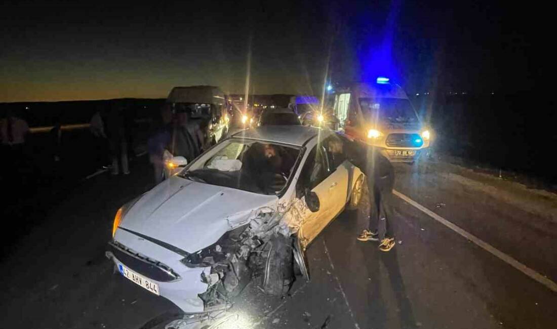 Batman-Bismil yolunda meydana gelen trafik kazasında iki aracın kafa kafaya