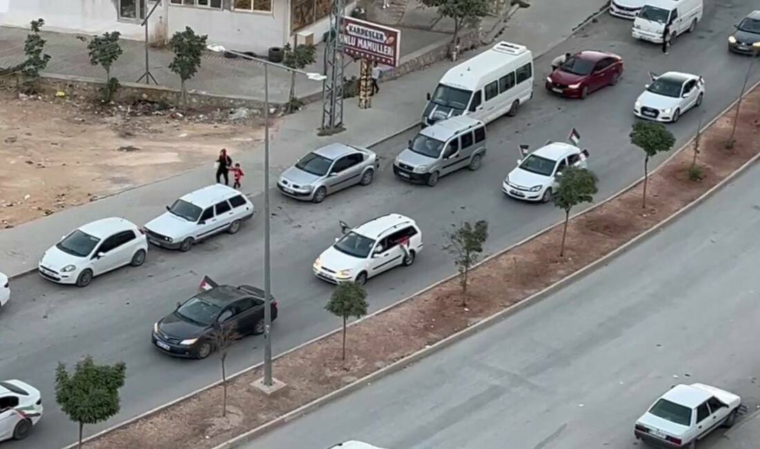 Besni ilçesinde düzenlenen konvoyda yüzlerce araç, Gazze halkına destek amacıyla