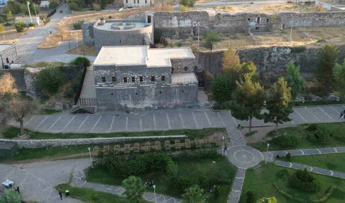 Cizre ilçesinde bulunan tarihi Hamidiye Kışlası, restorasyon çalışmalarının ardından Cizre