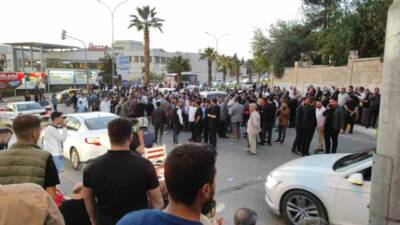 Şanlıurfa’da cenazeye katılanların yol kenarına araç park etmesi üzerine ceza