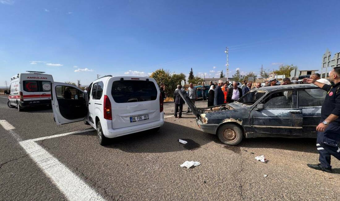 Suruç ilçesinde meydana gelen trafik kazasında, cenaze defni için giden
