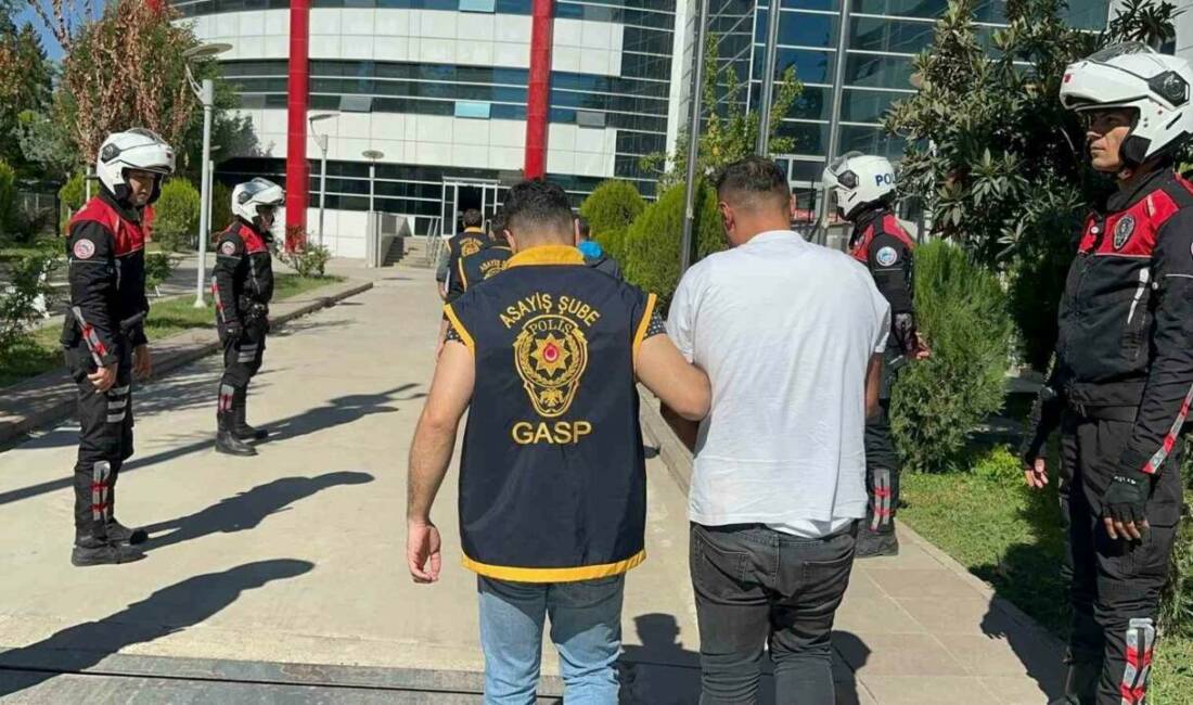 Adıyaman'ın Kahta ilçesinde yaşanan silahlı kavgada bir kişinin hayatını kaybetmesi