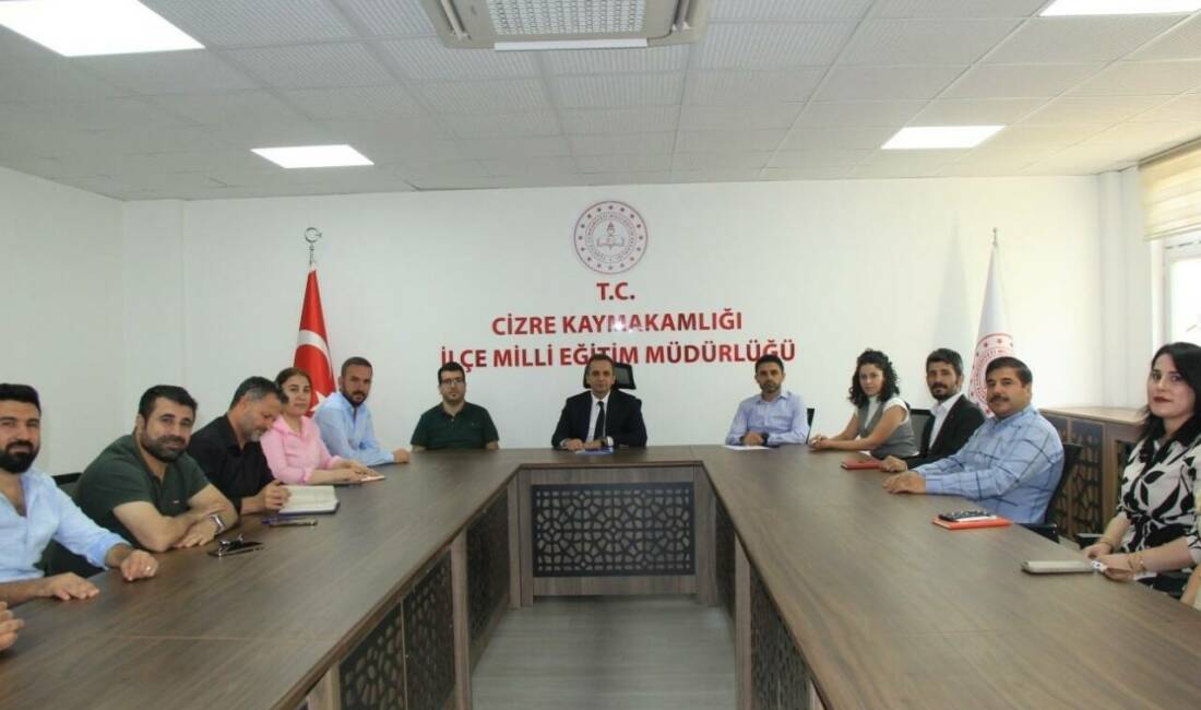 Cizre’de özel öğretim kurs değerlendirme toplantısı Cizre İlçe Milli Eğitim Müdürlüğü'nde özel öğretim kursları müdürleriyle değerlendirme