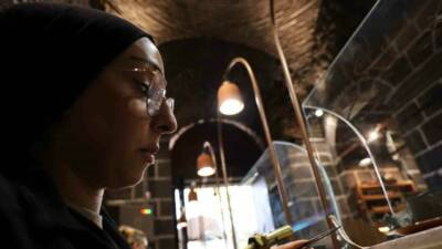 Diyarbakır'da binlerce yıllık geleneğe sahip ürünler, 5 bin yıllık surların