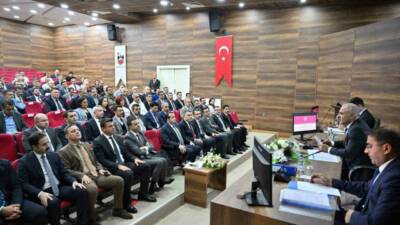 Diyarbakır Valisi Murat Zorluoğlu, il genelinde devam eden 625 projenin