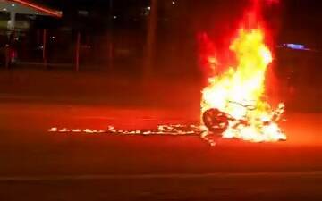 Diyarbakır'da Elazığ Caddesi'nde meydana gelen kaza, bir aracın arkadan çarptığı