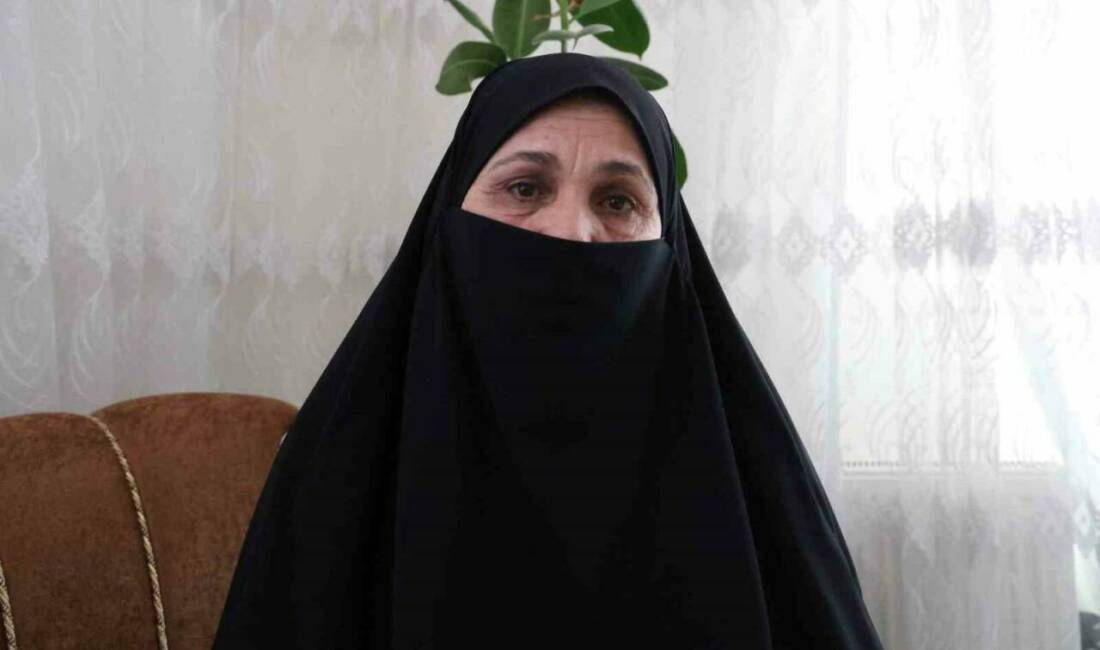 Diyarbakır'ın Bismil ilçesinde yaşayan Meliha Çetin, 1992'de eski doğumevinde bir