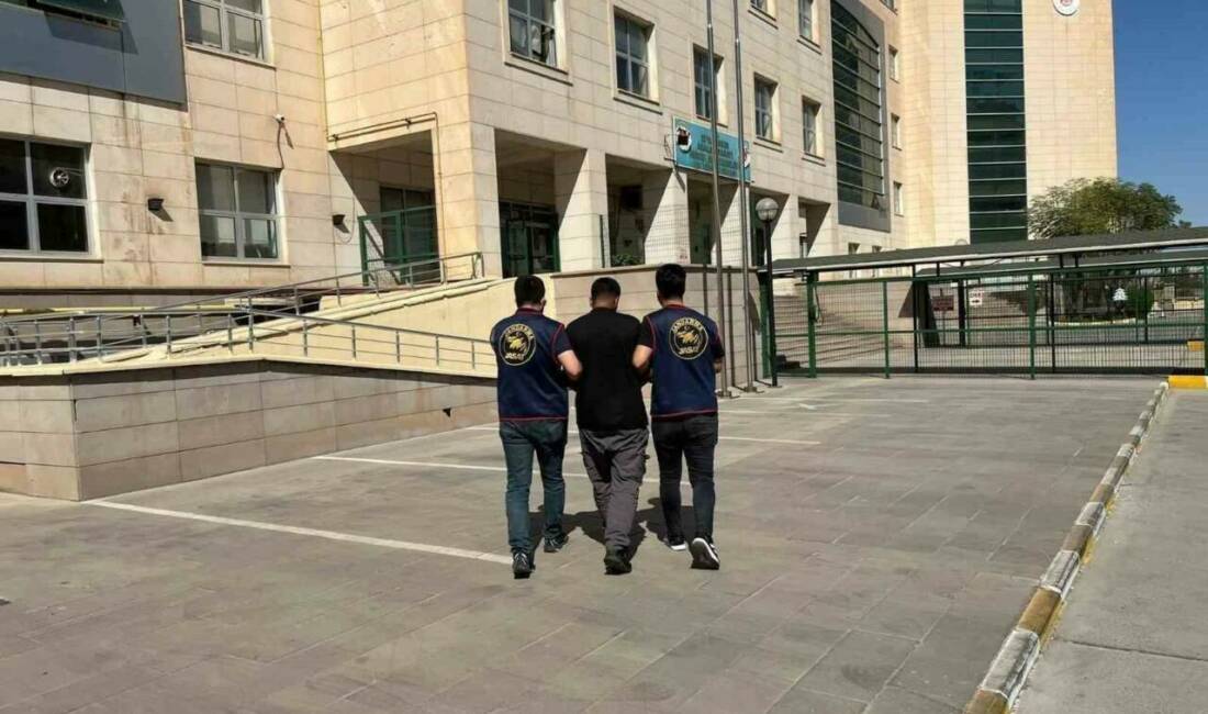 Diyarbakır’da haklarında kesinleşmiş hapis cezası bulunan 68 kişi yakalandı Diyarbakır'da jandarma ekiplerince düzenlenen operasyonlarda, 68 kişi yakalandı. Operasyonlar, suçların