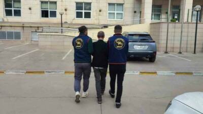 Diyarbakır’da jandarma ekiplerince düzenlenen operasyonlarda haklarında kesinleşmiş hapis cezası bulunan