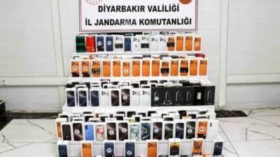 Diyarbakır’da gerçekleştirilen kaçakçılık operasyonlarında 29 şüpheli hakkında yasal işlem yapıldı.