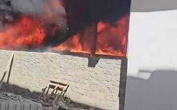 Diyarbakır’ın Hani ilçesindeki bir bina inşaatında çıkan yangın, dün öğlen