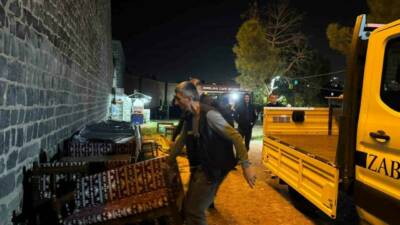 Diyarbakır Büyükşehir Belediyesi, İçkale'de sur diplerini işgal eden bir işyerini