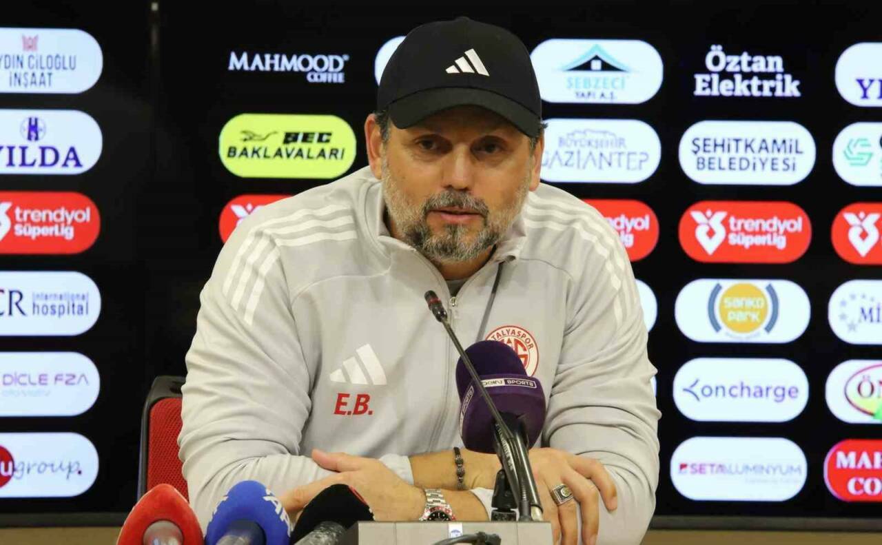 Antalyaspor Teknik Direktörü Erol Bulut, Gaziantep FK maçının ardından takımın