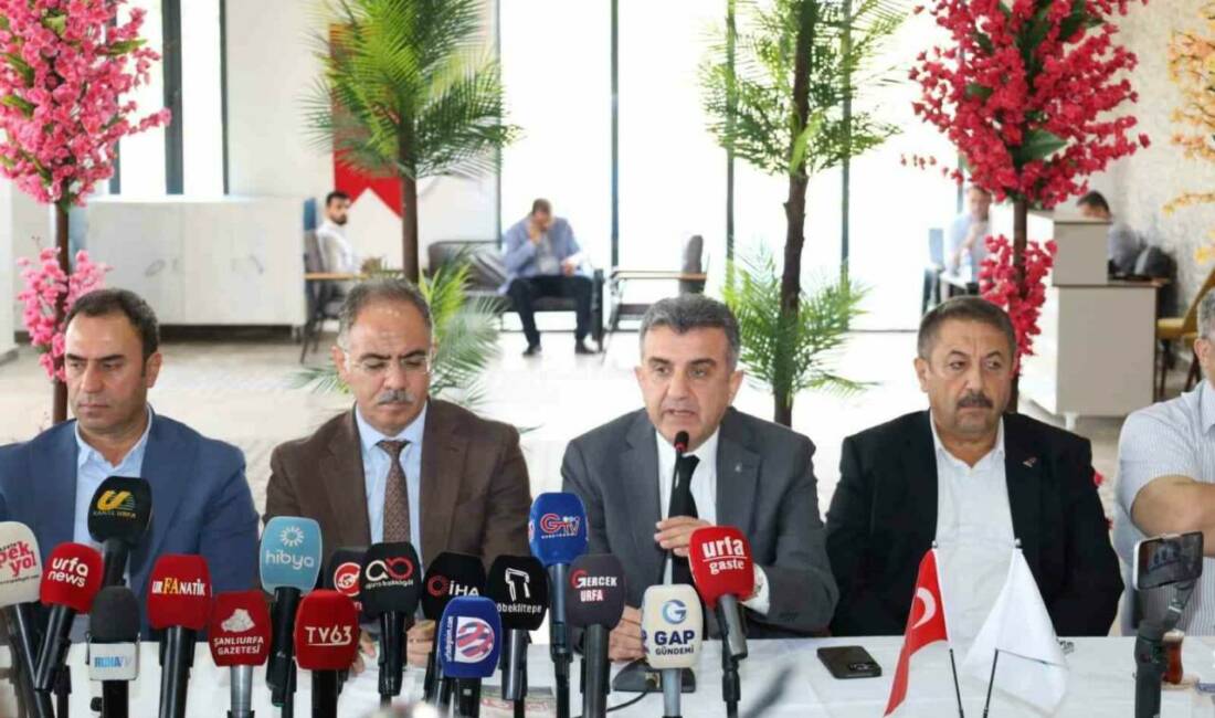 Eyyübiye Belediye Başkanı Mehmet Kuş, yerel ve ulusal basın mensuplarıyla