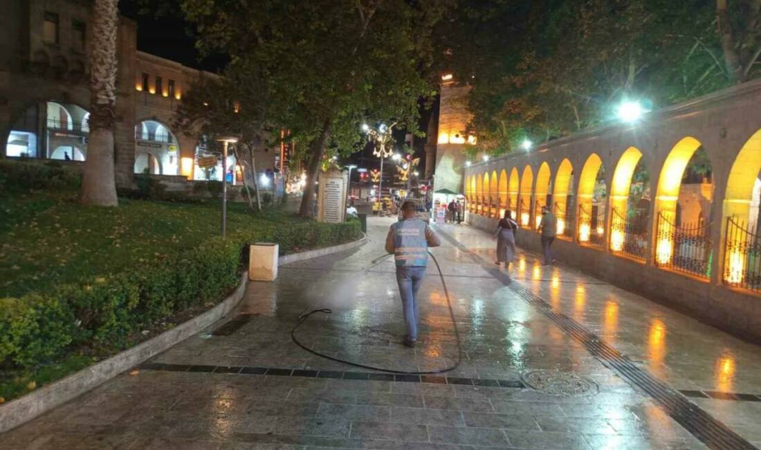 Eyyübiye ilçesinde temizlik seferberliği devam ediyor. Eyyübiye Belediyesi, cadde, sokak,