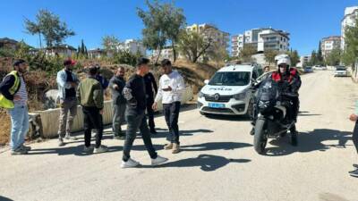 Adıyaman’da iki grup adasında çıkan bıçaklı kavgada 1 kişi yaralandı.