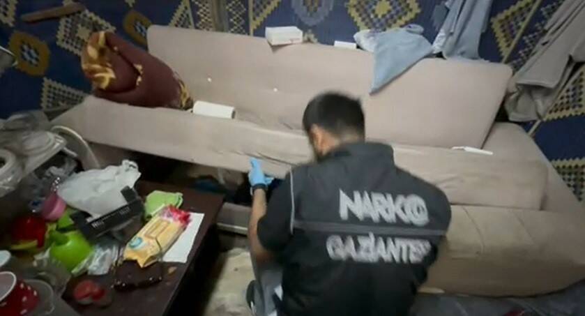 Gaziantep'te polis ekipleri tarafından düzenlenen operasyonda 7 kilo 650 gram