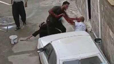 Gaziantep’te annesini tekmeleyip ardından ağabeyini bıçaklayarak öldüren şahıs tutuklandı. Şahsın,