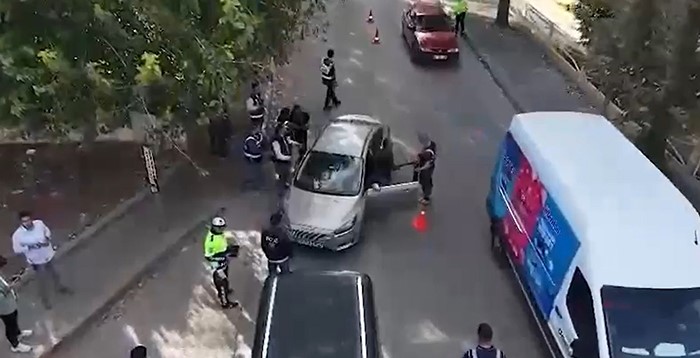 Gaziantep’te asayiş operasyonu: 4 gözaltı Gaziantep’te polis ekipleri tarafından kent genelinde yapılan asayiş operasyonlarında 4