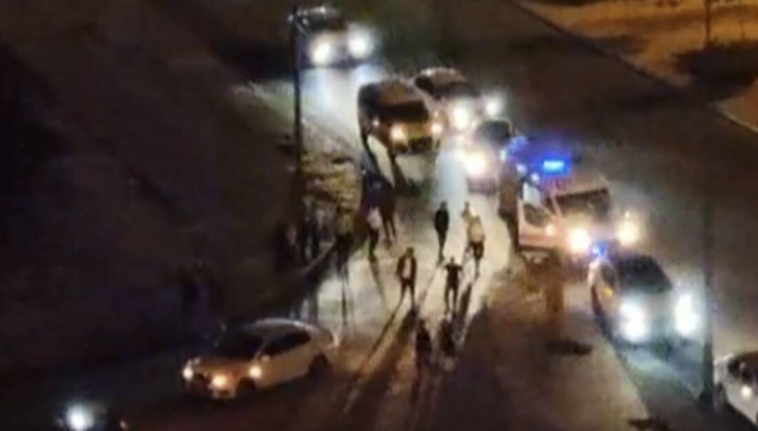 Gaziantep'te 20 yaşındaki bir genç, bıçaklı saldırıya uğrayarak ağır yaralandı
