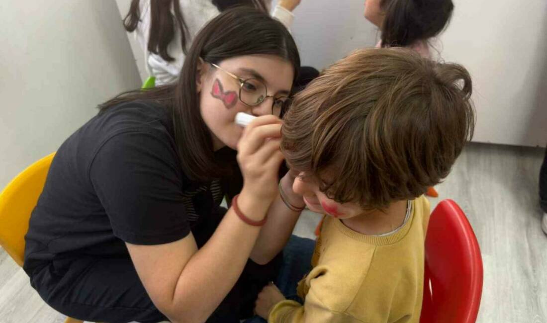 GKV Cemil Alevli IBDP Lisesi’nde 29 Ekim’e özel anlamlı CAS projesi Gaziantep Kolej Vakfı Cemil Alevli IBDP Lisesi C9A sınıfı öğrencileri,