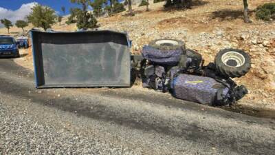 Adıyaman’ın Gölbaşı ilçesinde traktörün devrilmesi sonucu meydana gelen kazada 2