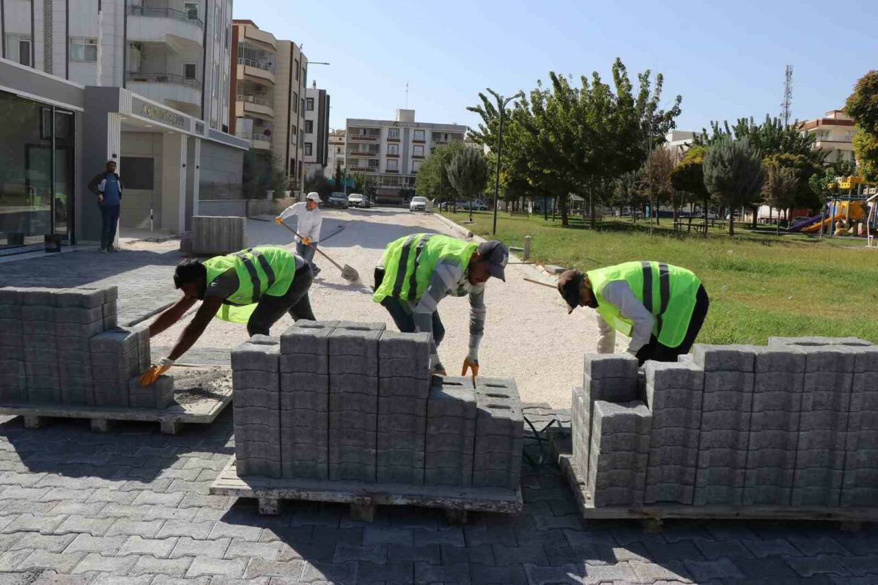Haliliye Belediyesi, yol yapımı, yeni yol açma ve bakım-onarım çalışmalarına