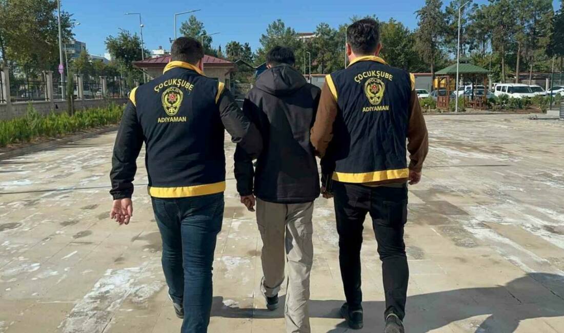 Adıyaman’da, iki farklı iş yerine giren şahıs, polis ekiplerince yakalandı.