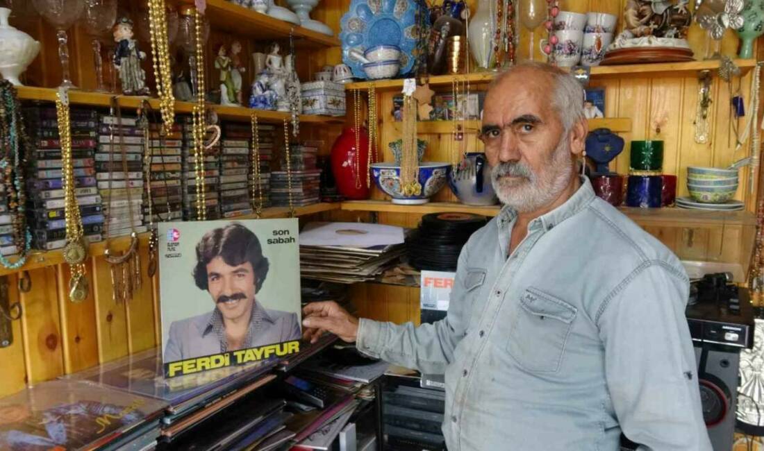 İnsanlar nostaljik müziğe yönelince plak satışları arttı Türkiye’de 1960’lı ve 70’li yıllarda altın çağını yaşayan plaklar, yeniden