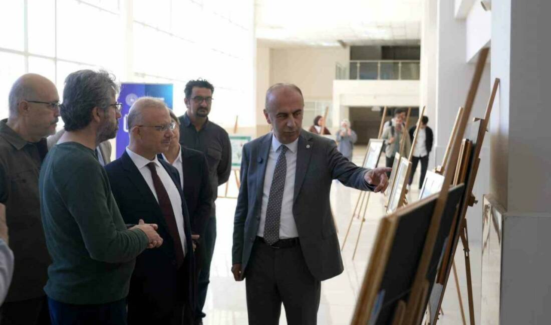 “Kadim sanatlardan kadim değerlere” projesinin kapanış sergisi gerçekleştirildi Adıyaman Üniversitesi Kadim Sanatlar Topluluğu'nun gerçekleştirdiği "Kadim sanatlardan kadim değerlere"