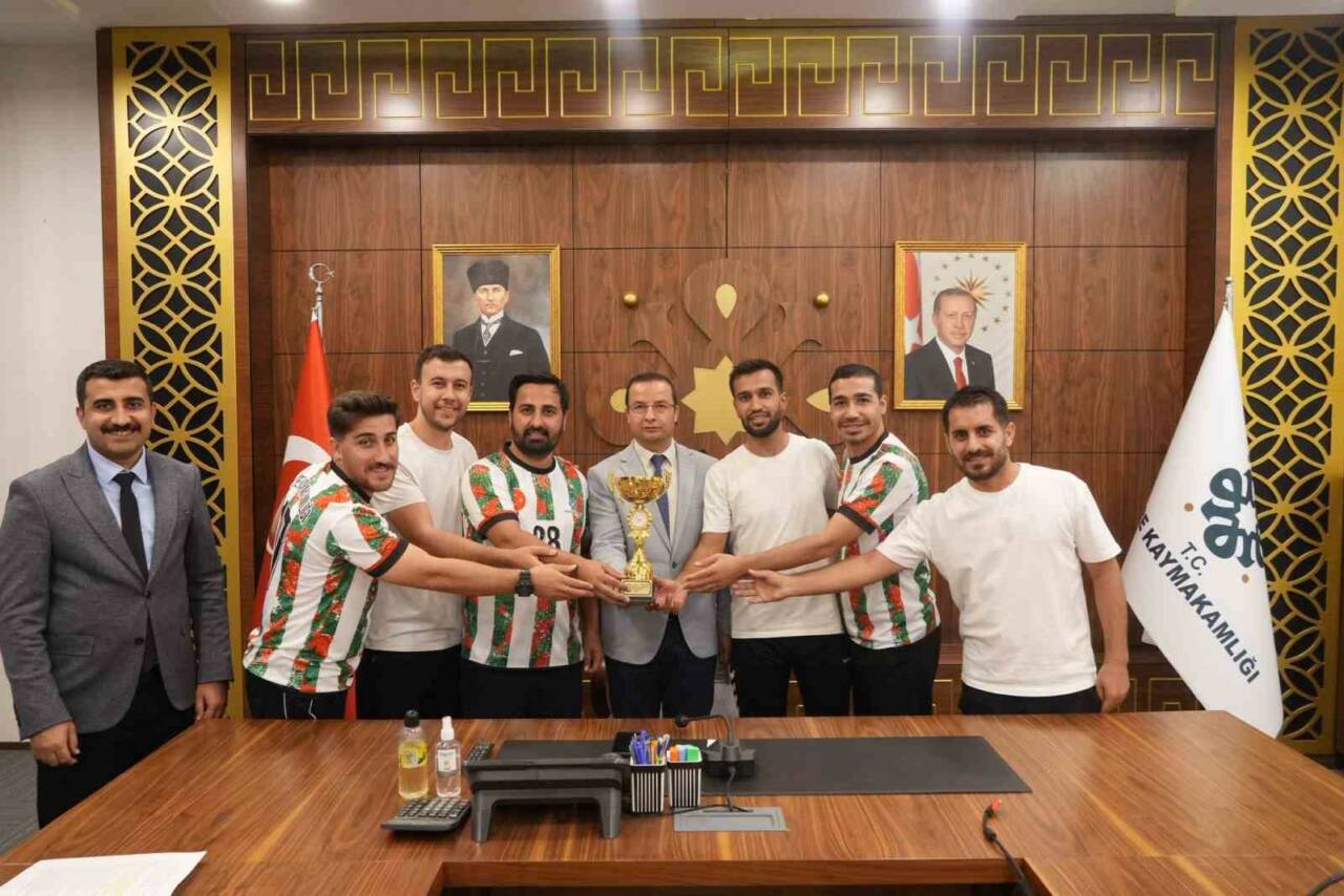 Cizre Kaymakamı Ahmet Vezir Baycar, İl Gençlik ve Spor Müdürlüğü
