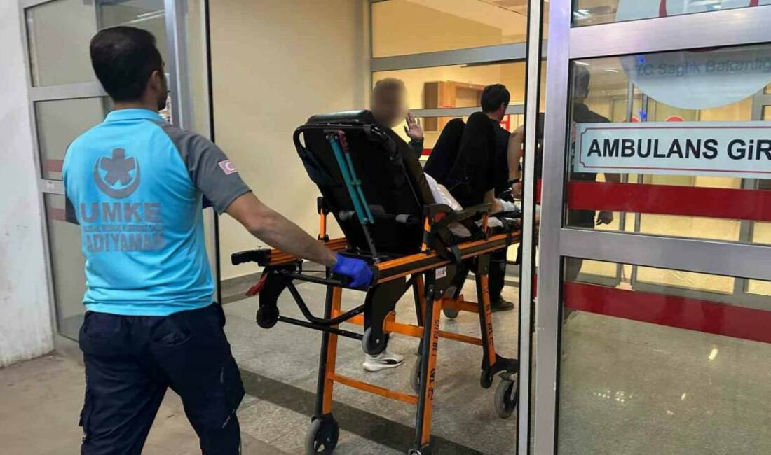 Kazara kendini bıçaklayan kadın yaralandı Adıyaman’da, mutfakta yemek yaptığı sırada kazara kendini bıçaklayan genç kız