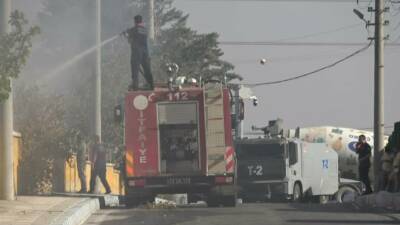 Kilis Organize Sanayi Bölgesi’nde bulunan bir kauçuk fabrikasında çıkan yangın,
