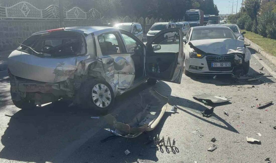 Kontrolden çıkan otomobil karşı şeride uçarak iki otomobile çarptı: 4 yaralı Gaziantep'te bir otomobilin sürücüsünün direksiyon hakimiyetini kaybetmesi sonucu meydana gelen