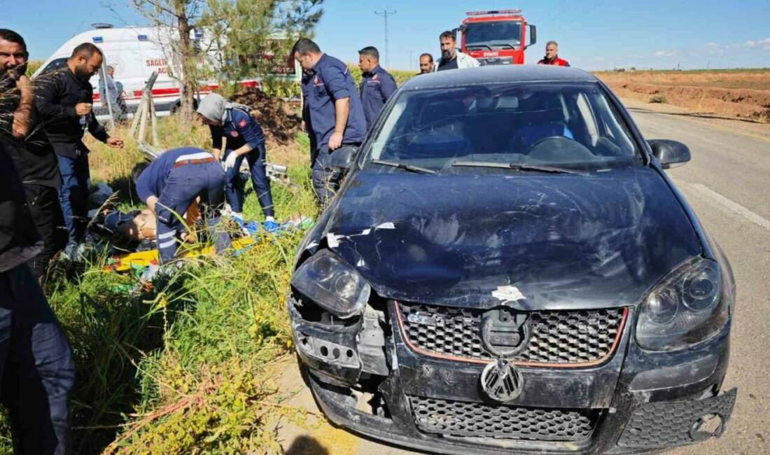 Mardin'in Kızıltepe ilçesinde otomobil ile motosikletin çarpışması sonucu meydana gelen