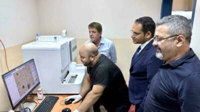 Mardin'in Midyat İlçe Devlet Hastanesi, mikrobiyoloji laboratuvarına kazandırılan otomatik gaita