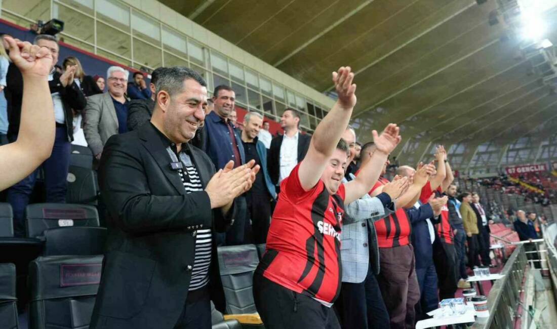 Gaziantep AK Parti Milletvekili Bünyamin Bozgeyik, down sendromlu çocukları ve