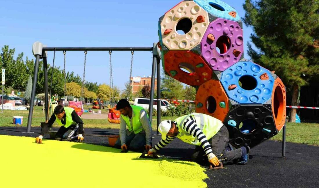 Diyarbakır Büyükşehir Belediyesi, çocuk oyun ve spor alanlarını yenilemek için