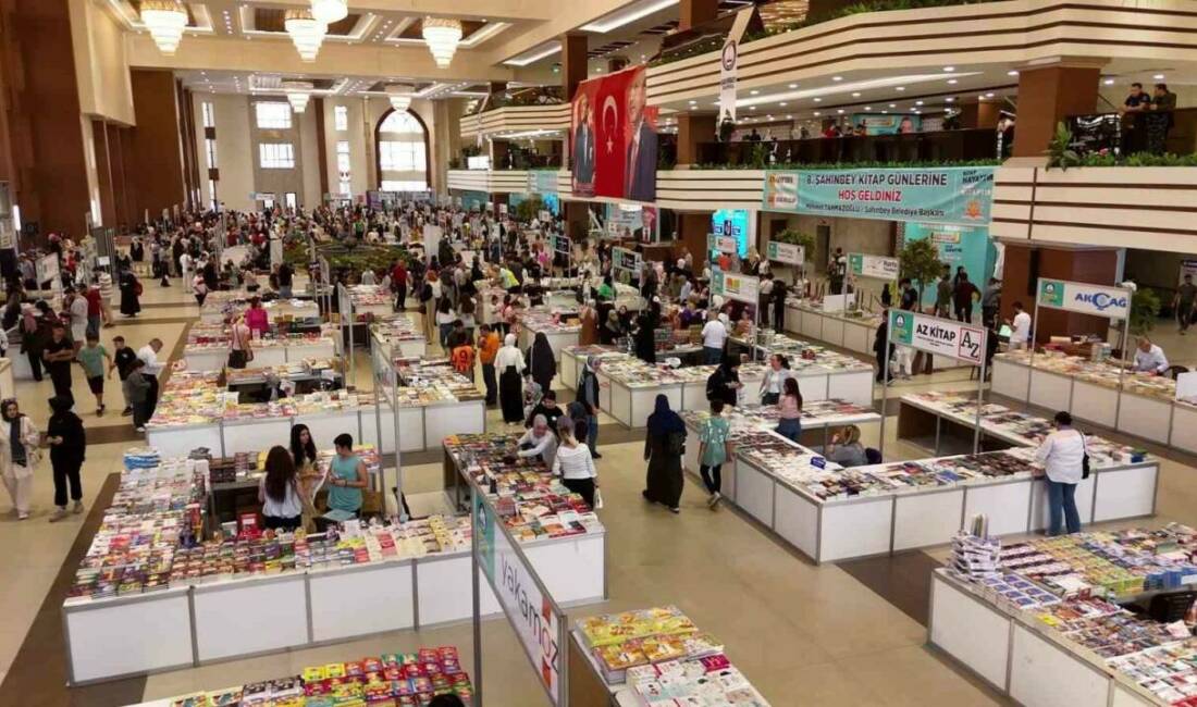 Şahinbey Belediyesi’nin kitap fuarını 150 binden fazla kişi ziyaret etti Şahinbey Belediyesi tarafından düzenlenen 9. kitap fuarı, Şahinbey Kongre ve