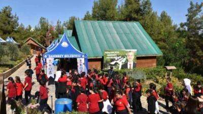 Şahinbey Belediyesi tarafından çocuklara yönelik düzenlenen Bilim Şenliği, birbirinden renkli