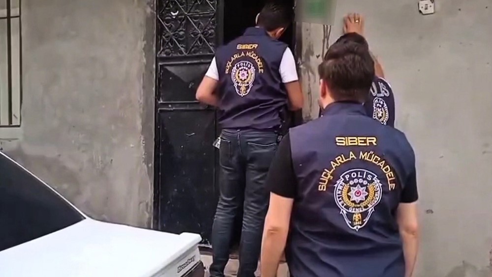 Şanlıurfa merkezli 3 ilde sahte ilanlarla beyaz eşya satışı yaparak