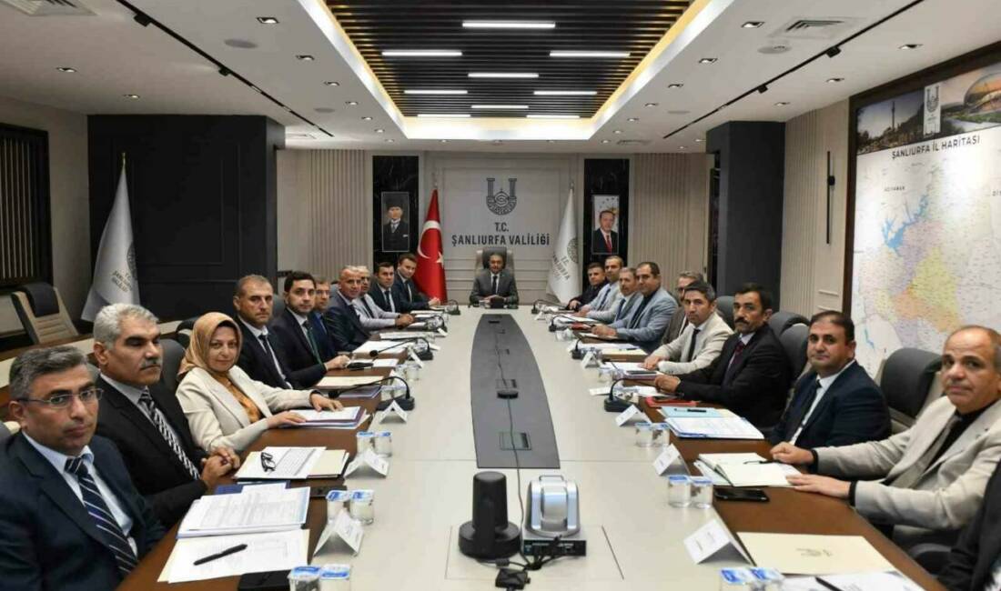 Şanlıurfa Valisi Hasan Şıldak başkanlığında düzenlenen toplantıda kentin eğitim durumu