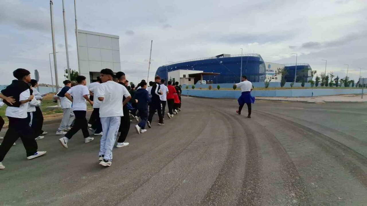 Şanlıurfa Spor Lisesi öğrencileri, "Spordan Bilime Koş" etkinliği kapsamında Şanlıurfa