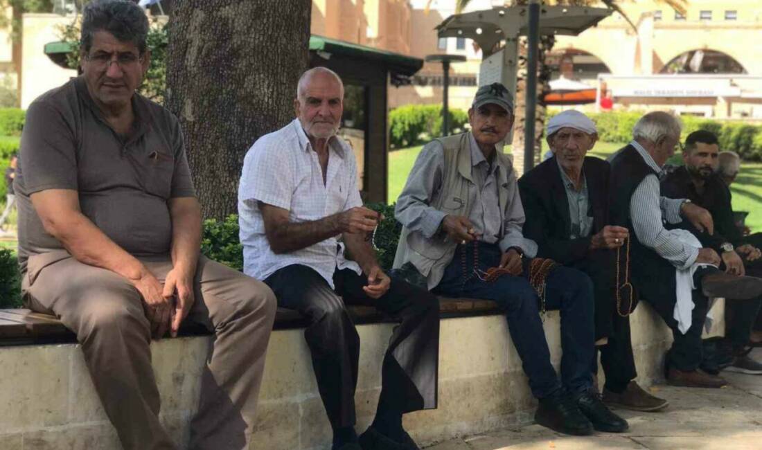 Şanlıurfa'daki vatandaşlar, gençlik yıllarına dair pişmanlıklarını ve yeniden şans verilseydi