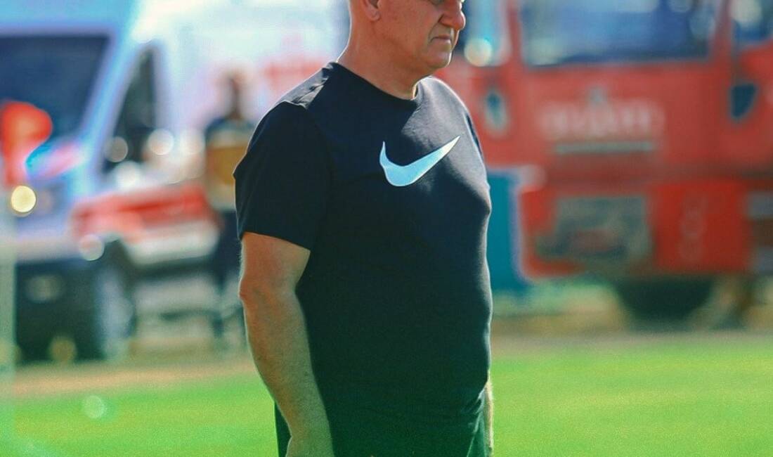Şanlıurfaspor’da Mesut Bakkal dönemi sona erdi Şanlıurfaspor Kulübü, Teknik Direktör Mesut Bakkal ile yollarını ayırdıklarını duyurdu.