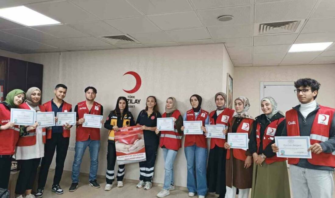 Siirt’te “organ bağışı ve beyin ölümü” eğitimi Siirt Sağlık Müdürlüğü, Kızılay gönüllülerine "organ bağışı ve beyin ölümü"