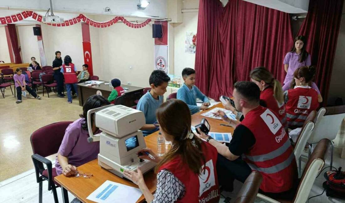 Türk Kızılay ve Genç Kızılay tarafından yürütülen 'Önlenebilir Körlük ile